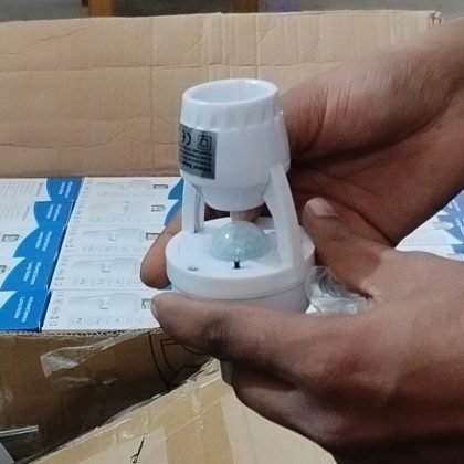 Infrared sensor bulb holder